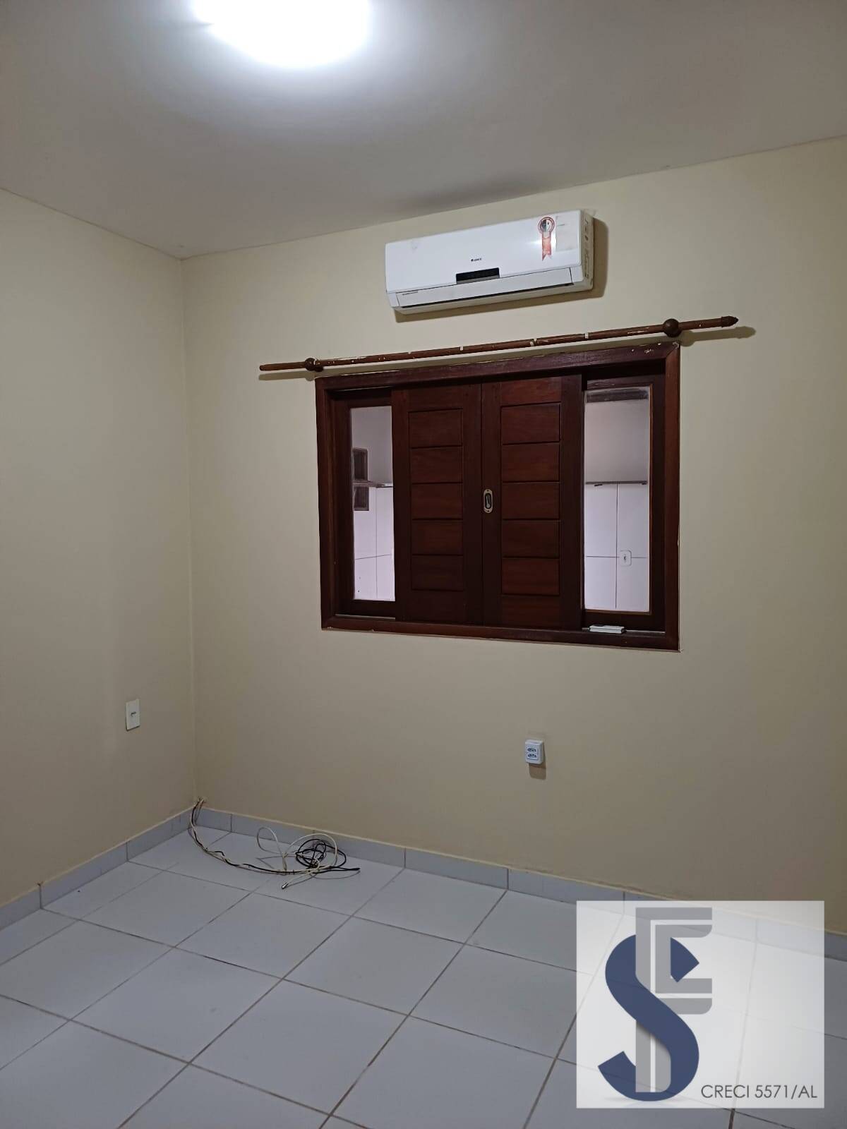 Casa à venda com 4 quartos, 160m² - Foto 12