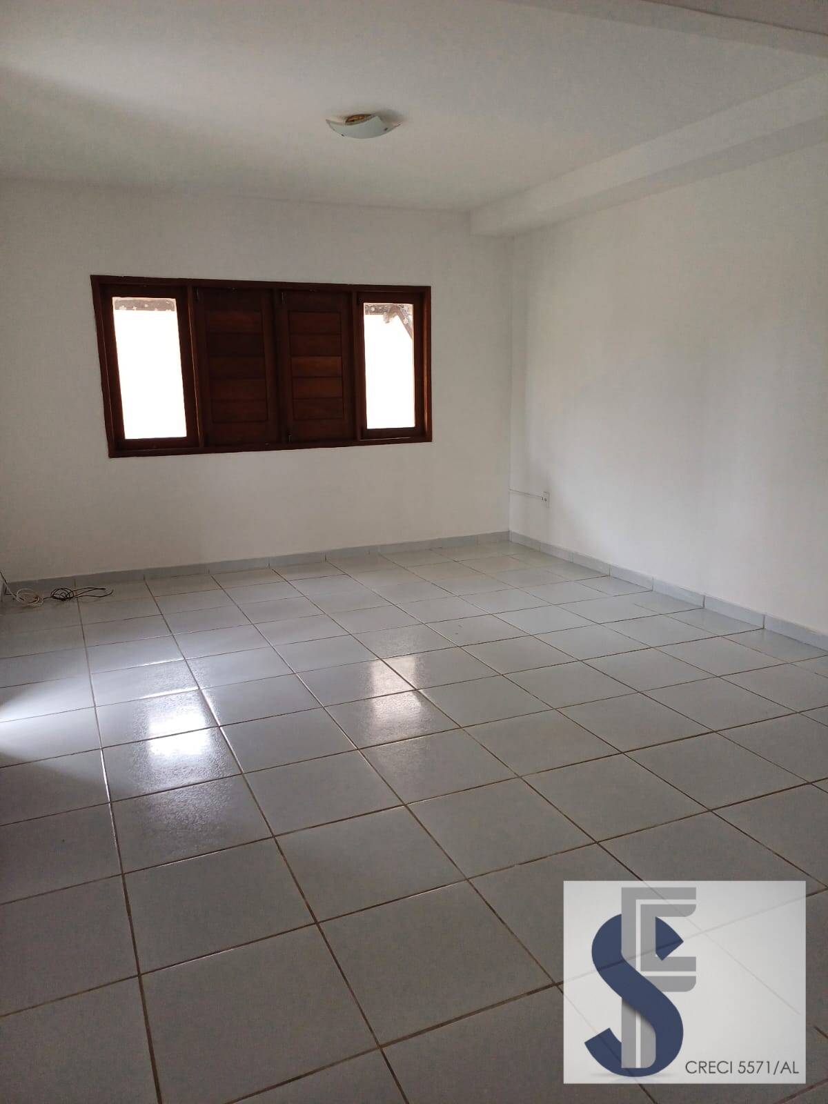 Casa à venda com 4 quartos, 160m² - Foto 11