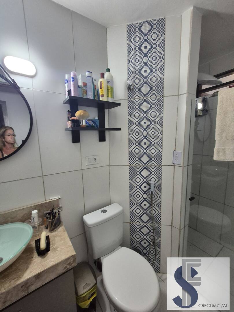 Apartamento à venda com 2 quartos, 70m² - Foto 4